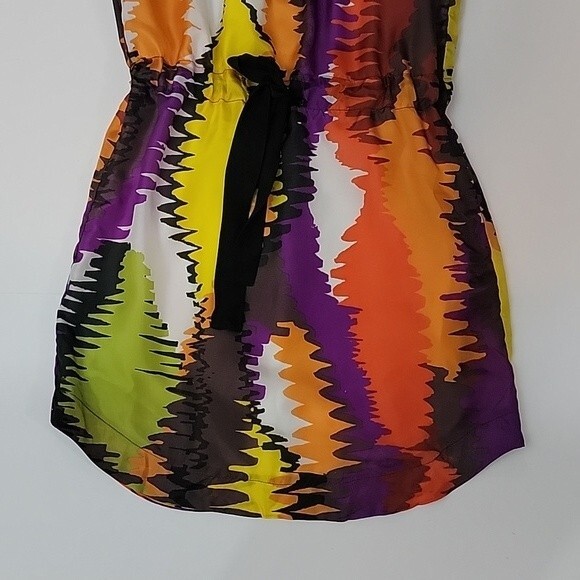 TRINA TURK Wavelengths Colorful Silk Halter Dress size 2 - Picture 3 of 9